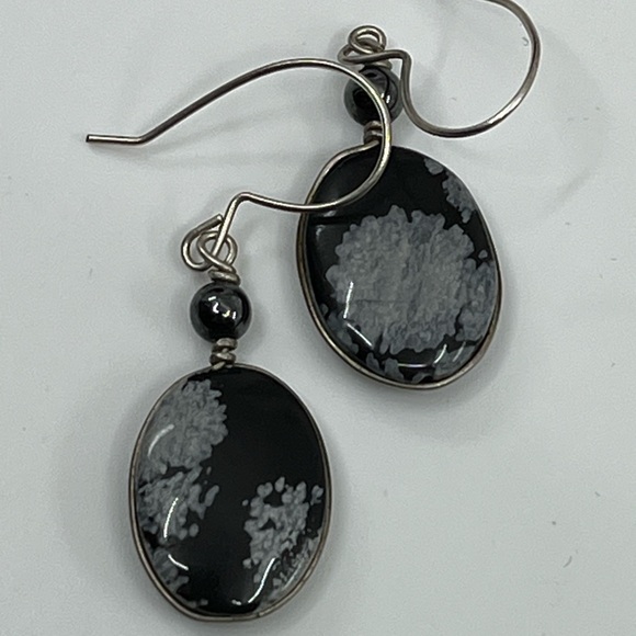 Handmade Vintage 1990's Snowflake Obsidian & Black Pearl Earrings - Picture 8 of 16